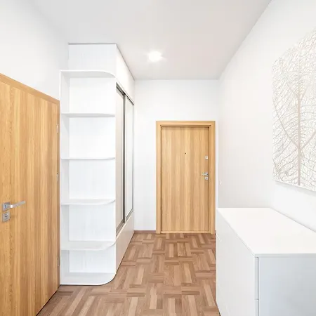 Apartament 502 *
